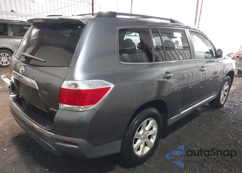 2013 Toyota Highlander Se V6 z USA, uszkodzony, nr VIN 5TDBK3EH8DS278103
